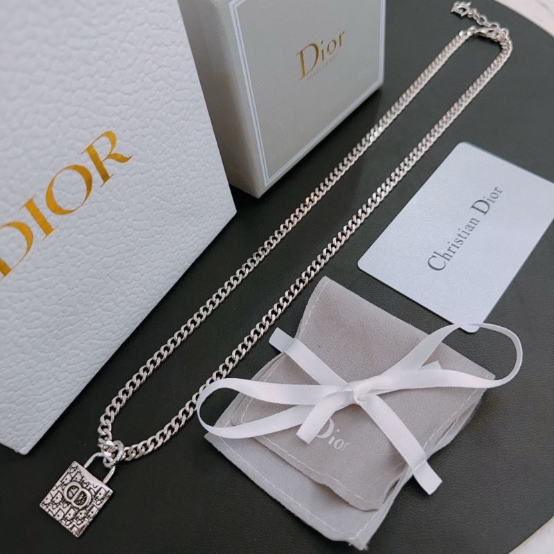 chr1st1an D10r necklaces